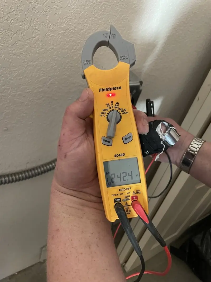 Voltage testing with clamp meter during Aluminum Wiring Replacement in Point Pleasant